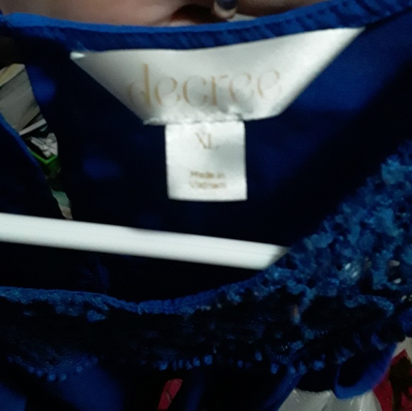 Shirt - Picture 3 of 3